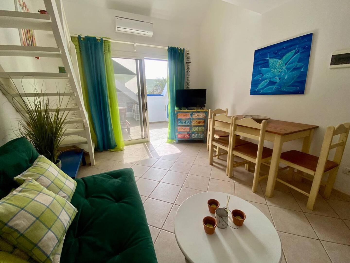 Leme Bedje Two Bedroom - By Bobbywashere Санта Мария Екстериор снимка